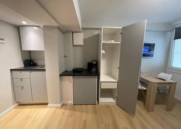 Appartement Suesses Kleines Und Zentrales Fuer Zwei Personen Mitten In *